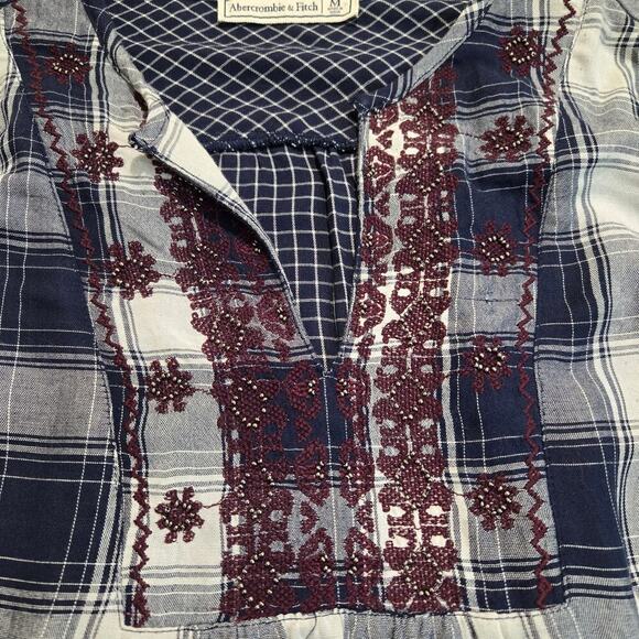 Abercrombie & Fitch Embroidered Plaid Tunic Top Roll Tab Sleeves Women's Size M - Picture 4 of 10